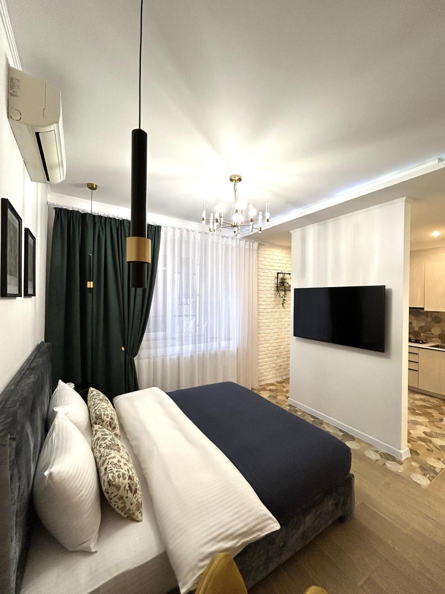 Modern Apartment, 100M To Opera Lviv Exterior photo
